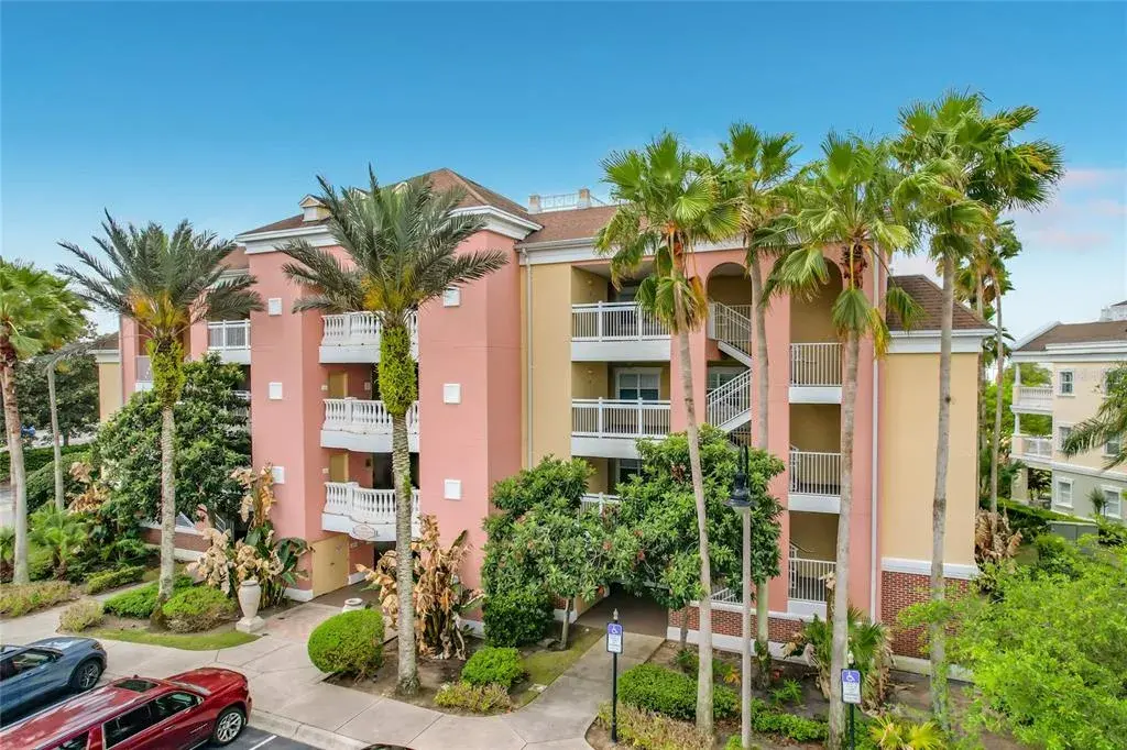 Property for sale at 1116 SUNSET VIEW CIRCLE UNIT 304, REUNION, FL, 34747