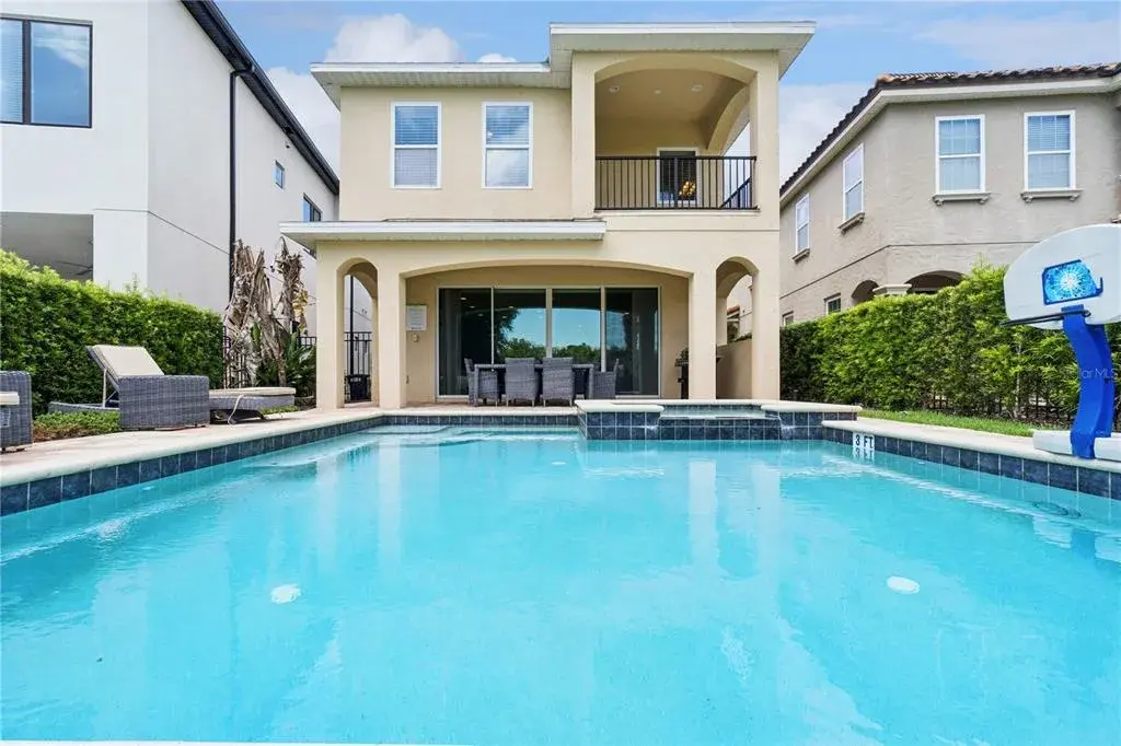 Private Pool