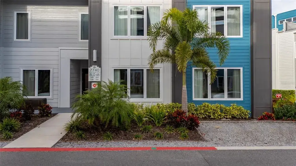 Property for sale at 7740 SANDY RIDGE DRIVE UNIT 131, REUNION, FL, 34747