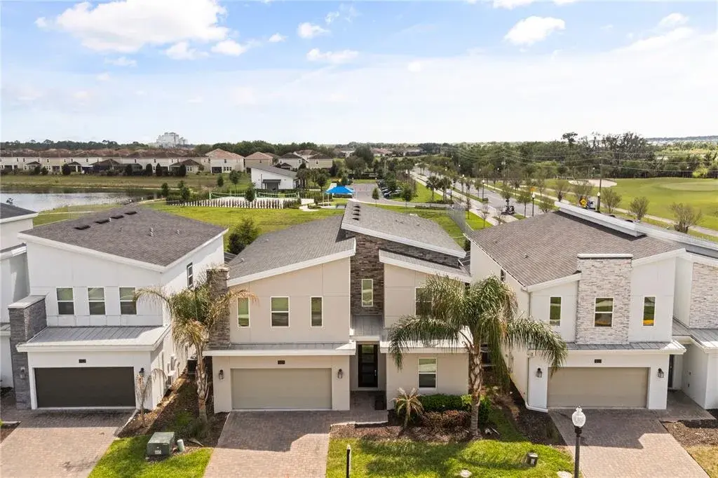 Property for sale at 917 OCEAN COURSE AVENUE, DAVENPORT, FL, 33896