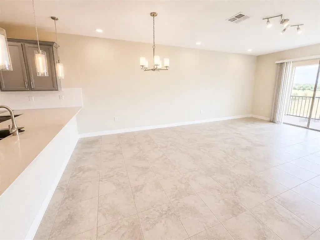 Property for sale at 505 OCEAN COURSE AVENUE UNIT 505, DAVENPORT, FL, 33896
