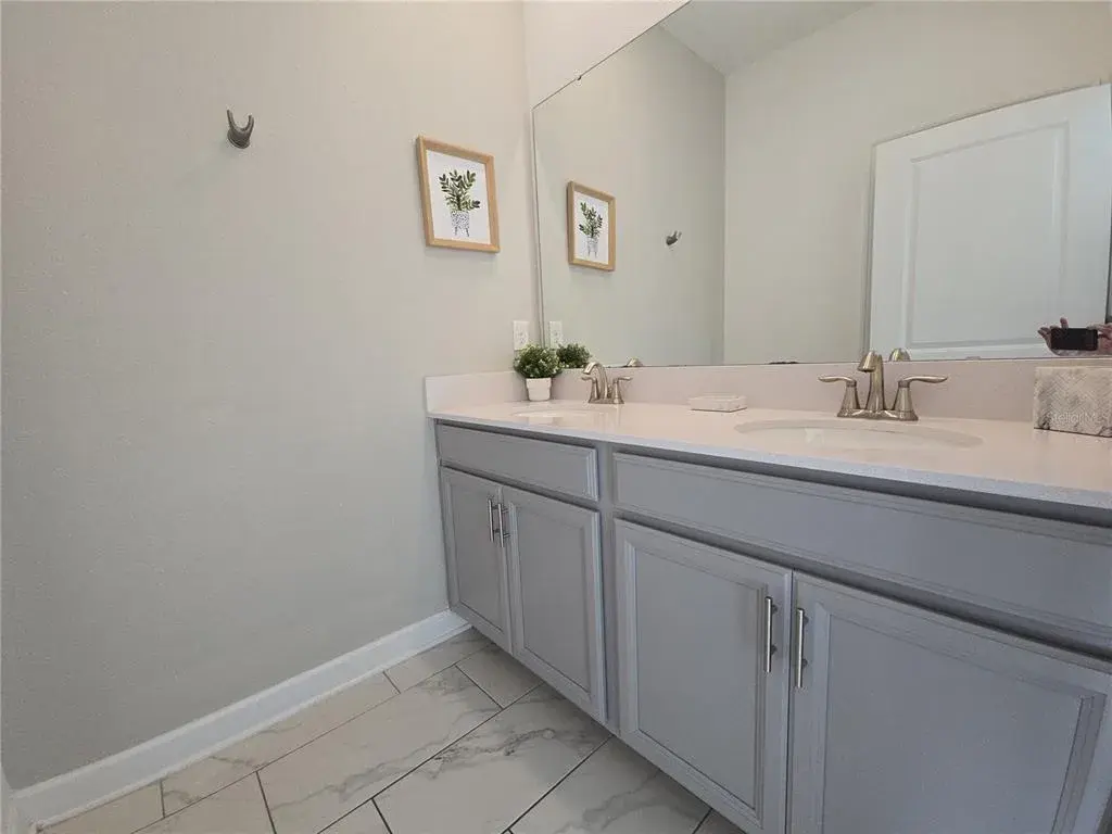 Bathroom1