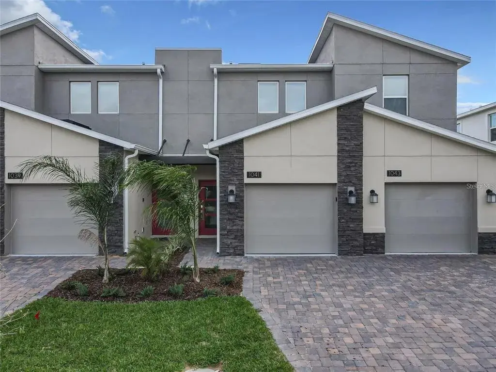 Property for sale at 1041 SPLASH SHOT PLACE UNIT 1041, DAVENPORT, FL, 33896
