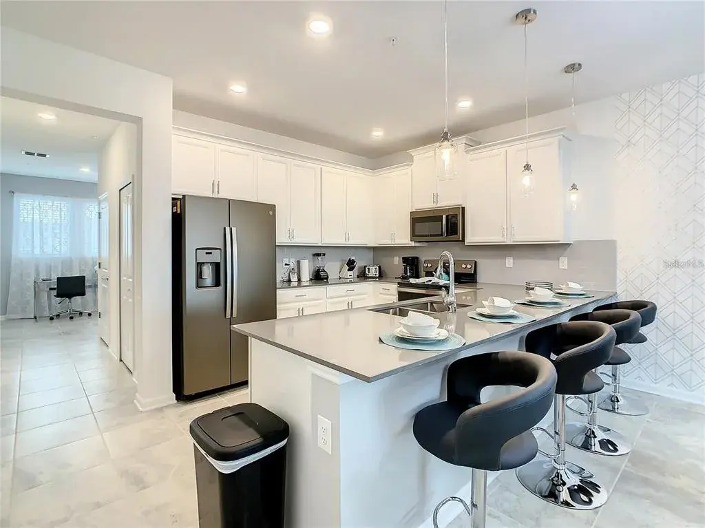 Property for sale at 1041 SPLASH SHOT PLACE UNIT 1041, DAVENPORT, FL, 33896