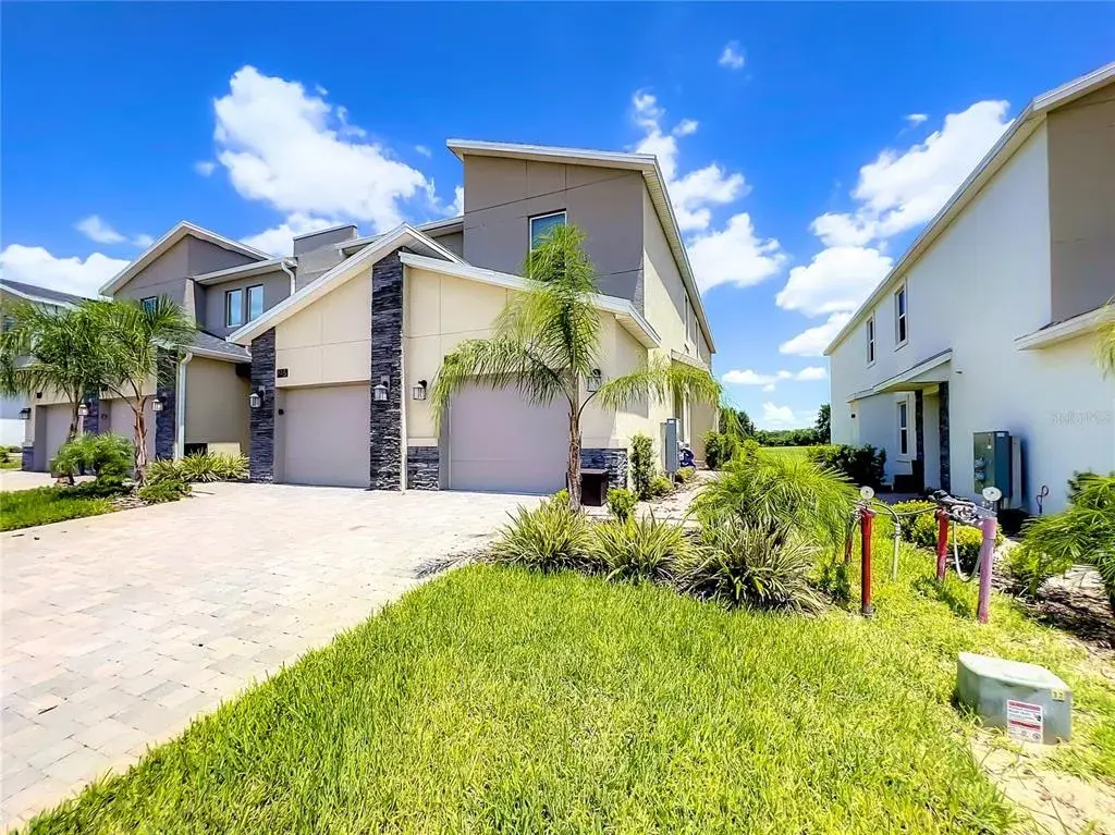 Property for sale at 747 OCEAN COURSE AVENUE UNIT 747, DAVENPORT, FL, 33896