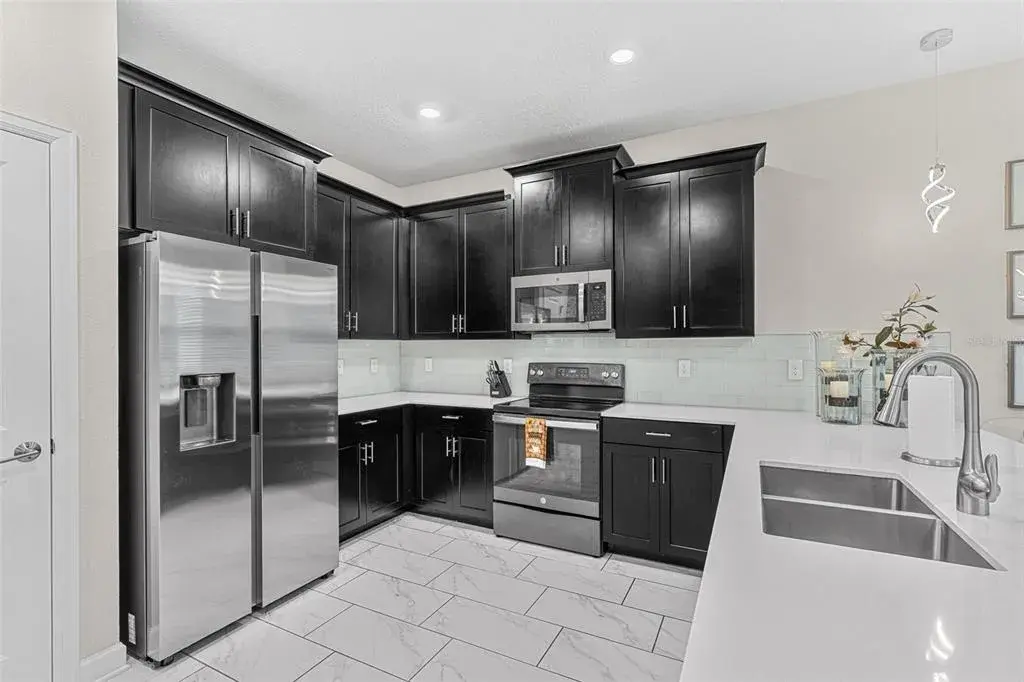 Property for sale at 9032 SOMMERSET HILLS DRIVE, DAVENPORT, FL, 33896