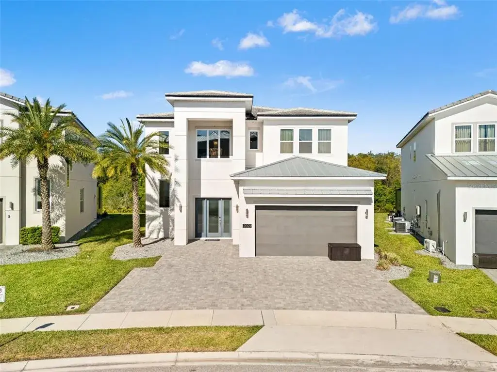 Property for sale at 2021 OAK CREEK LOOP, DAVENPORT, FL, 33837