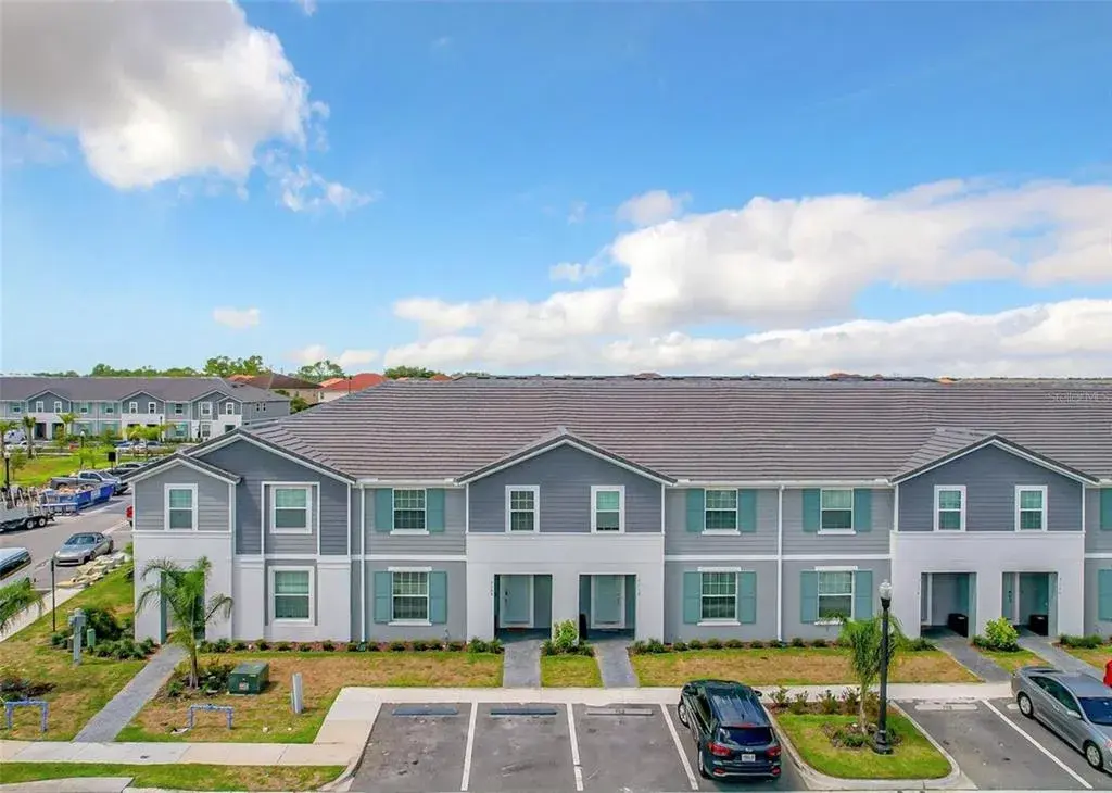Property for sale at 7108 OAKMOSS LOOP, DAVENPORT, FL, 33837