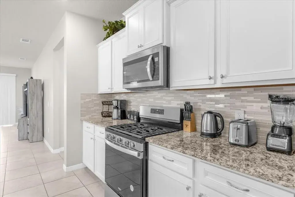 Property for sale at 7211 OAKMOSS LOOP, DAVENPORT, FL, 33837