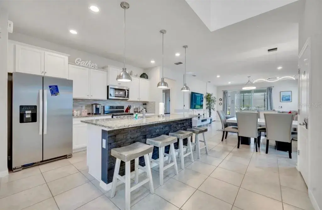 Property for sale at 7204 OAKMOSS LOOP, DAVENPORT, FL, 33837