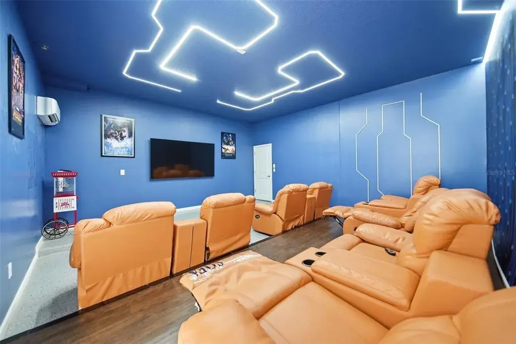 Game room (second level)