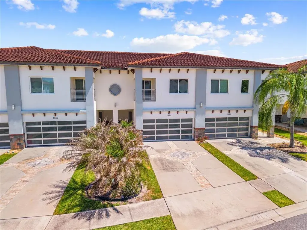 Property for sale at 1935 GREENBRIAR TERRACE, DAVENPORT, FL, 33837