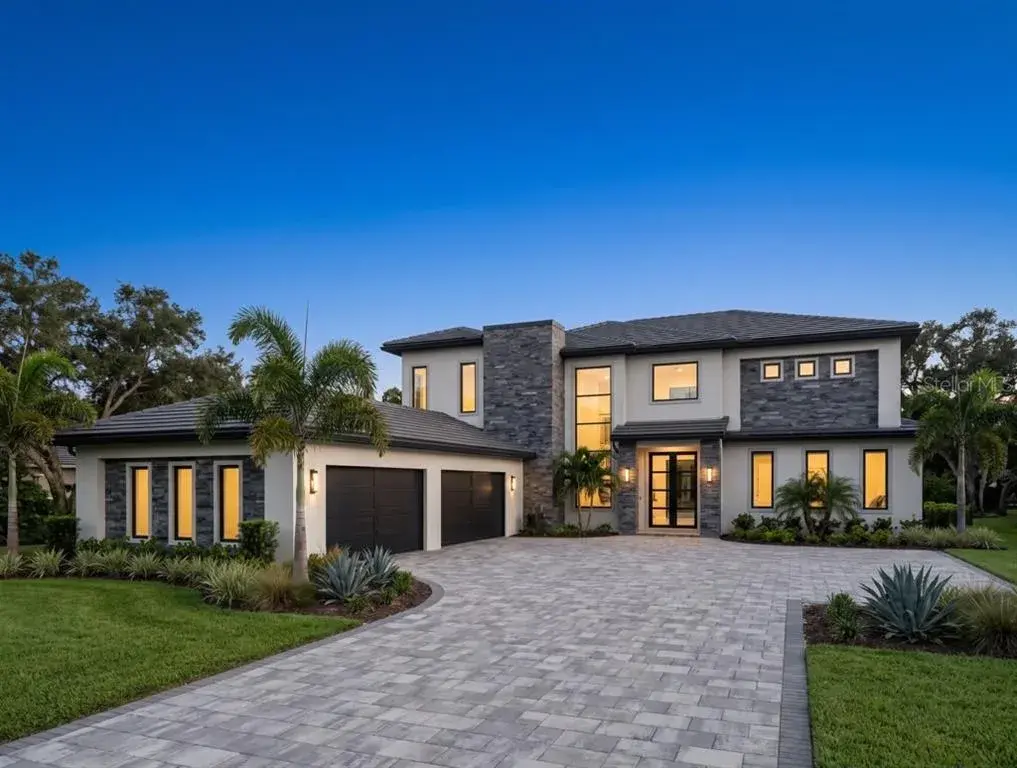 Property for sale at 16748 ARTIMINO LOOP, MONTVERDE, FL, 34756