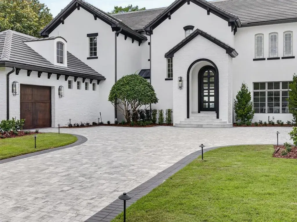 Property for sale at 9832 LAUREL VALLEY DRIVE, WINDERMERE, FL, 34786