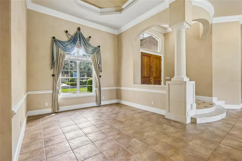 Property for sale at 6102 S HAMPSHIRE CT, WINDERMERE, FL, 34786