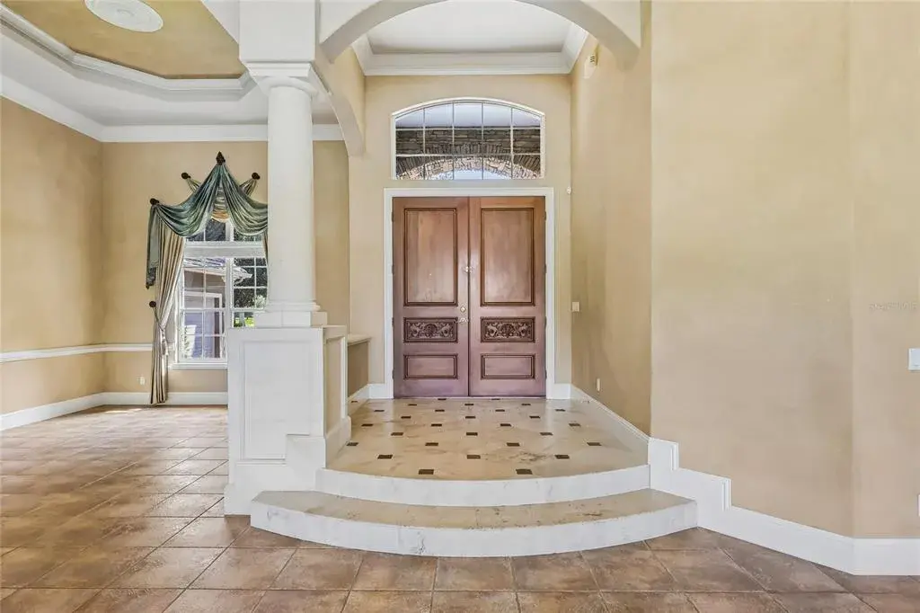 Property for sale at 6102 S HAMPSHIRE CT, WINDERMERE, FL, 34786