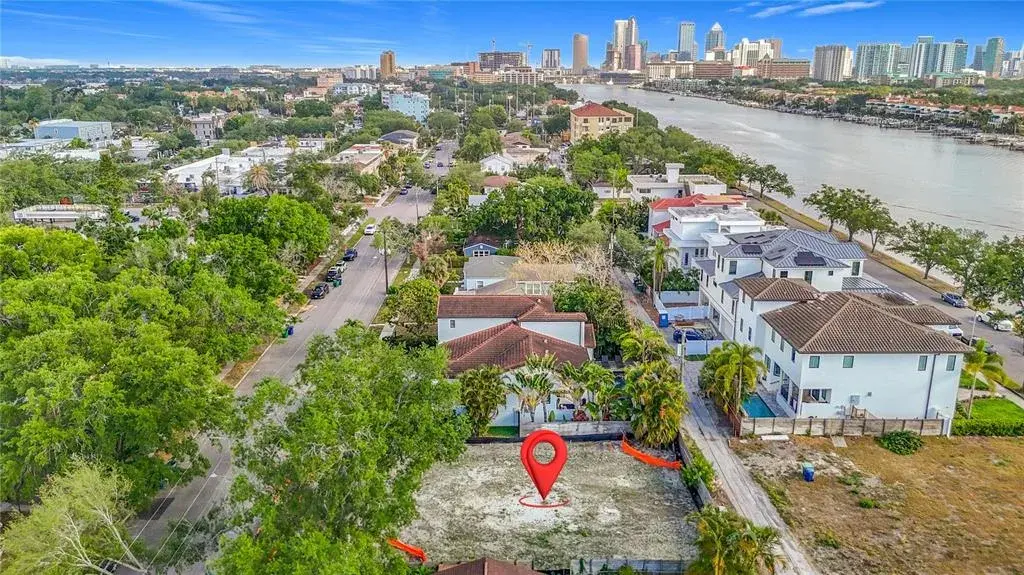 Property for sale at 329 COLUMBIA DRIVE, TAMPA, FL, 33606