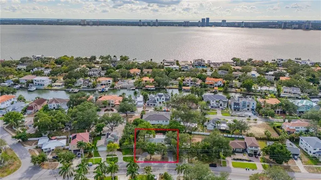Property for sale at 504 W DAVIS BOULEVARD, TAMPA, FL, 33606