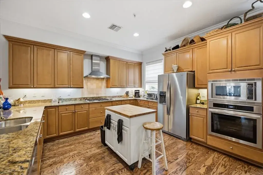 Property for sale at 114 E DAVIS BOULEVARD UNIT 8, TAMPA, FL, 33606