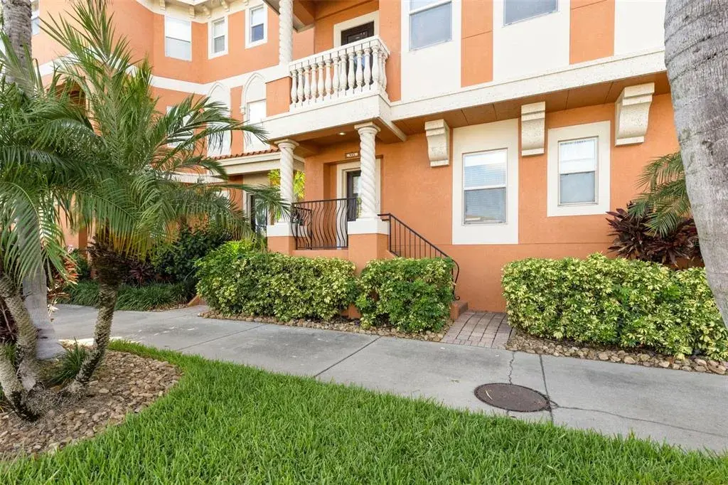 Property for sale at 905 VILLA VENICIA WAY, TAMPA, FL, 33606