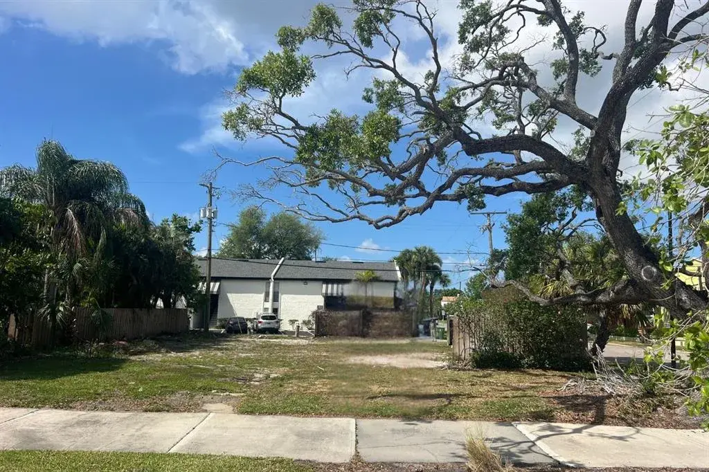 Property for sale at 404 E DAVIS BOULEVARD, TAMPA, FL, 33606