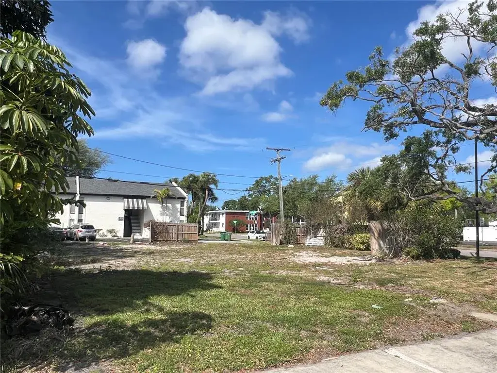 Property for sale at 404 E DAVIS BOULEVARD, TAMPA, FL, 33606