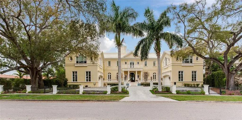 Property for sale at 52 LADOGA AVENUE, TAMPA, FL, 33606