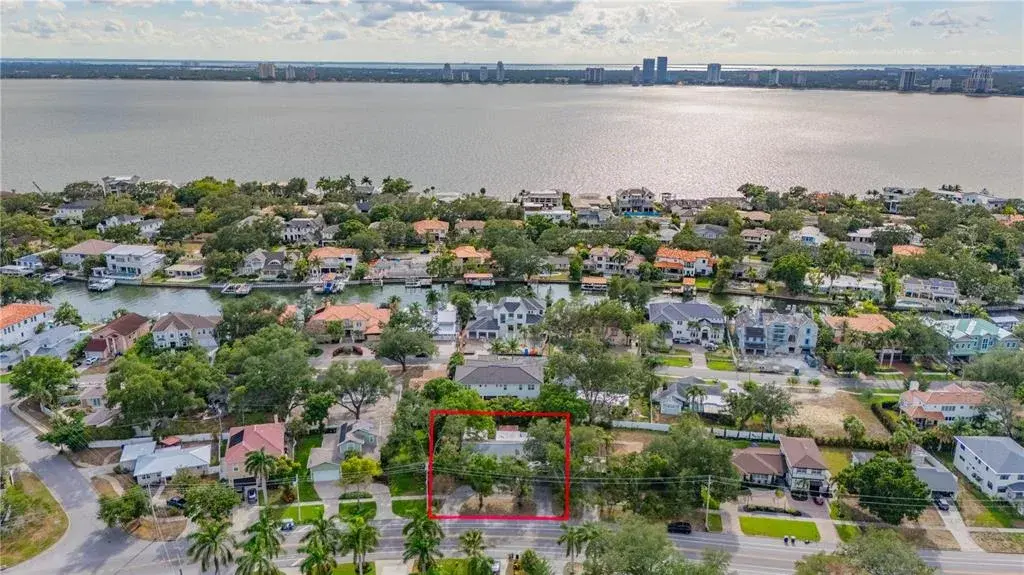 Property for sale at 504 W DAVIS BOULEVARD, TAMPA, FL, 33606