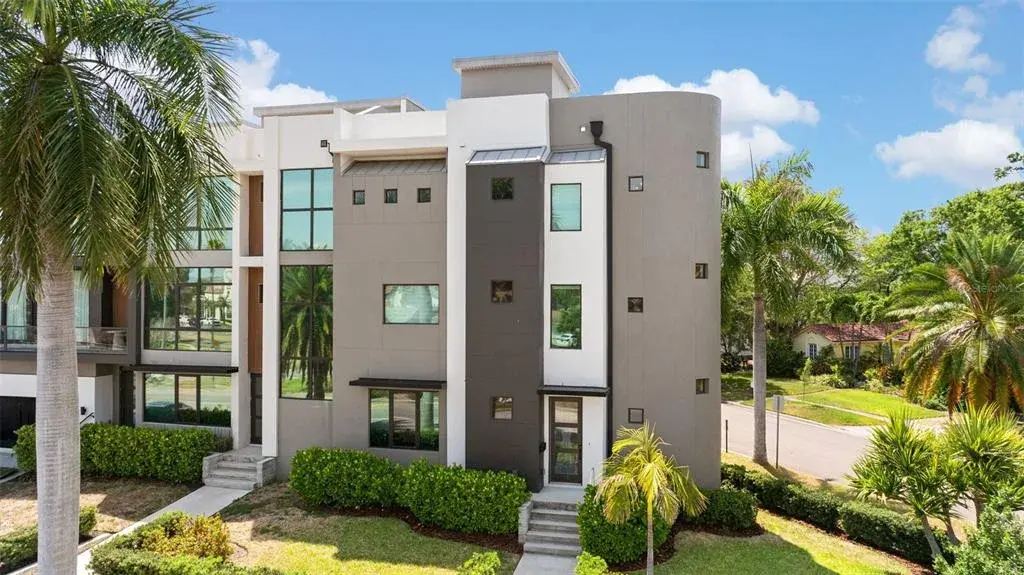 Property for sale at 92 W DAVIS BOULEVARD, TAMPA, FL, 33606
