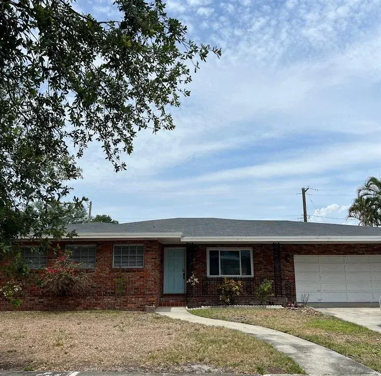 627 E Davis Boulevard, Tampa, FL, 33606