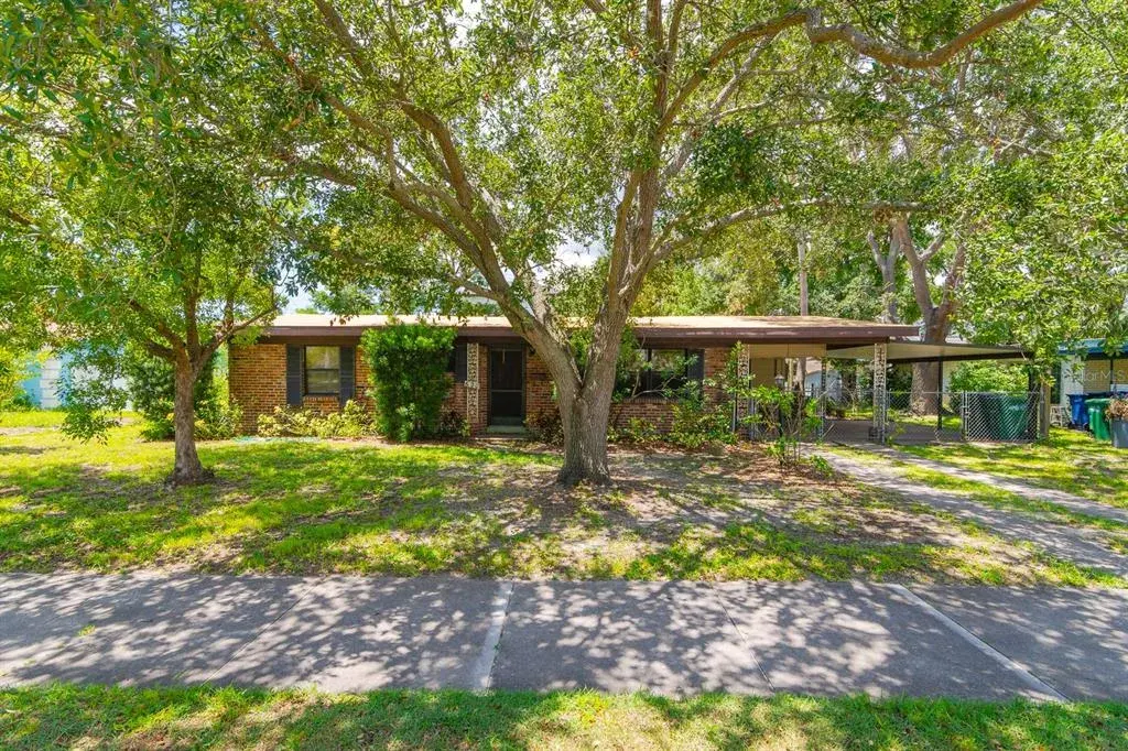 620 E Davis Boulevard, Tampa, FL, 33606