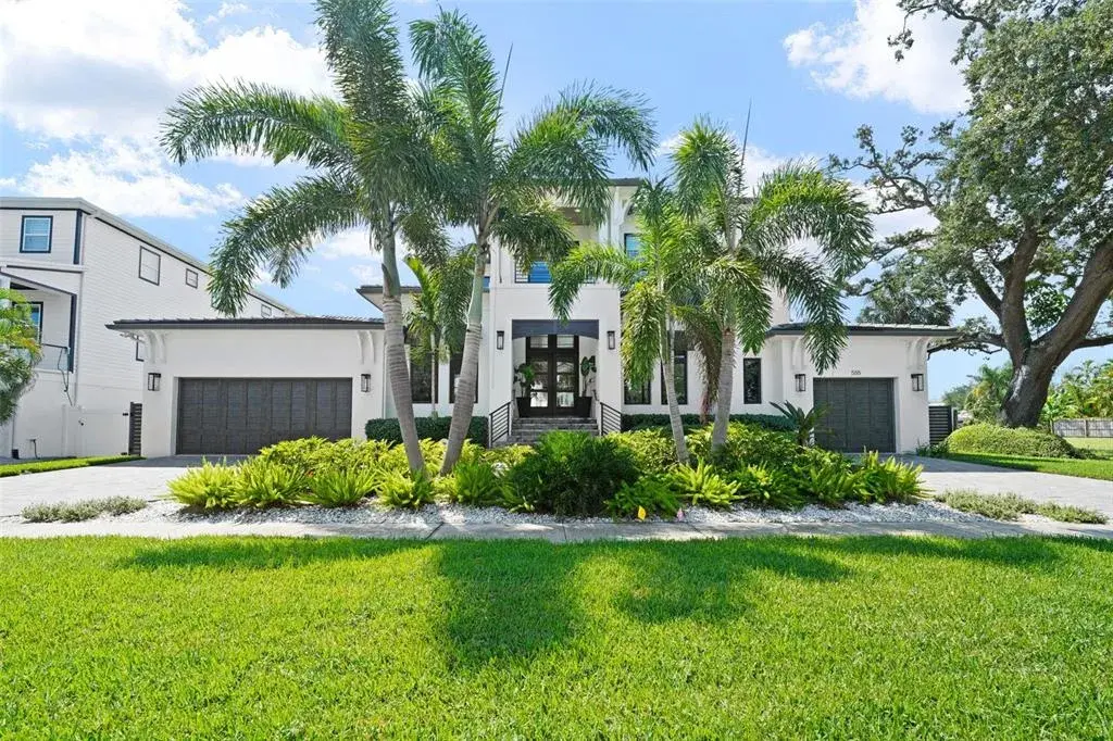 555 Suwanee Circle, Tampa, FL, 33606