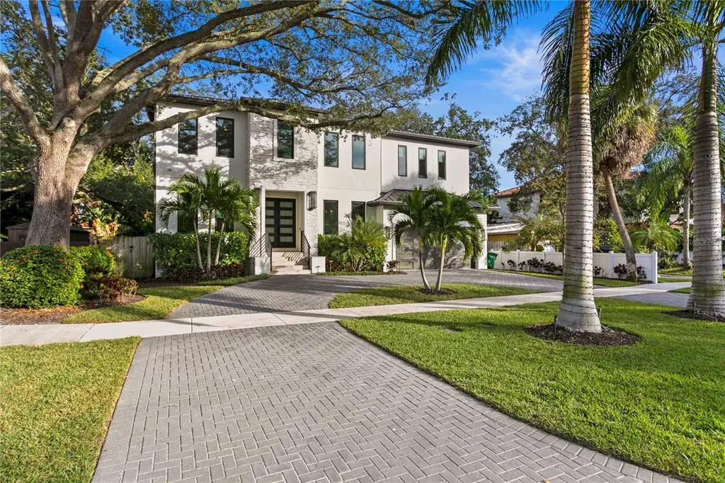 503 W Davis Boulevard, Tampa, FL, 33606