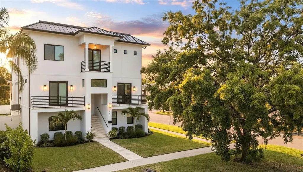 500 E Davis Boulevard, Tampa, FL, 33606