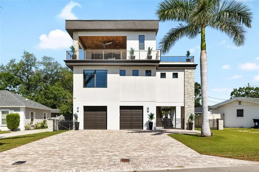 706 S Davis Boulevard, Tampa, FL, 33606