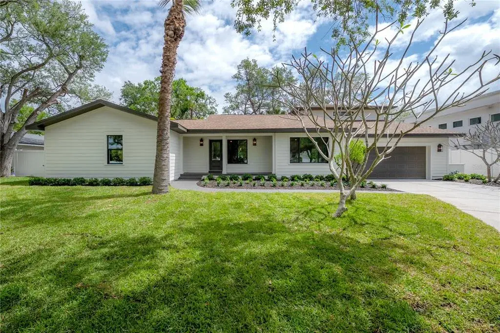 471 W Davis Boulevard, Tampa, FL, 33606
