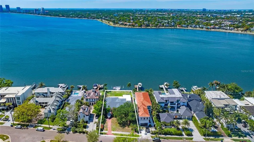 62 Adalia Avenue, Tampa, FL, 33606
