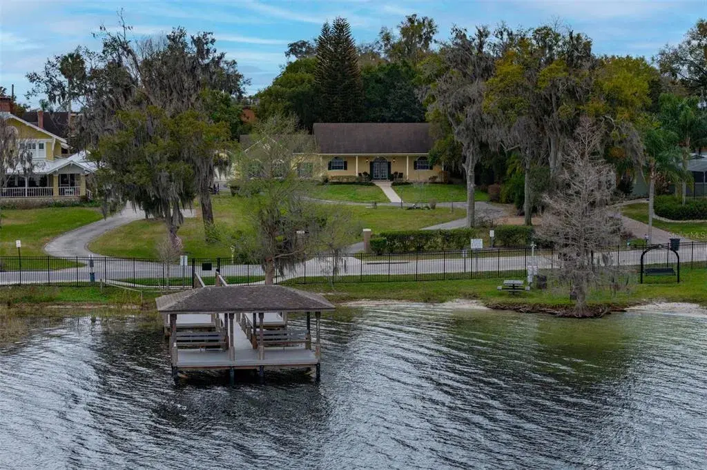 Front view with Lake Down in front