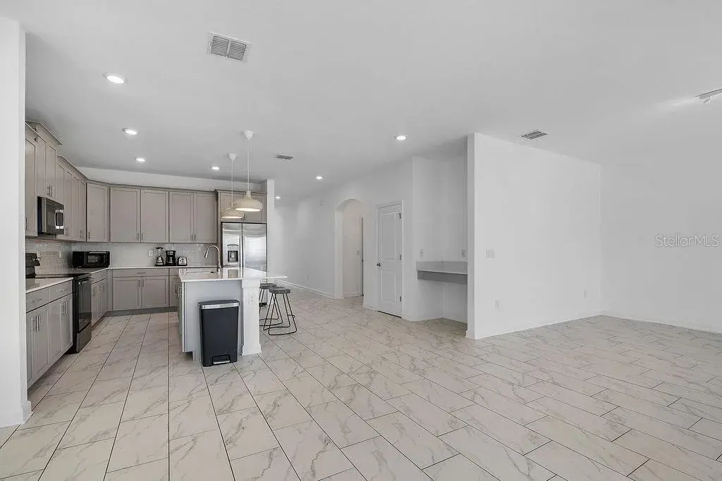 Property for sale at 9255 SOMMERSET HILLS DRIVE, DAVENPORT, FL, 33896