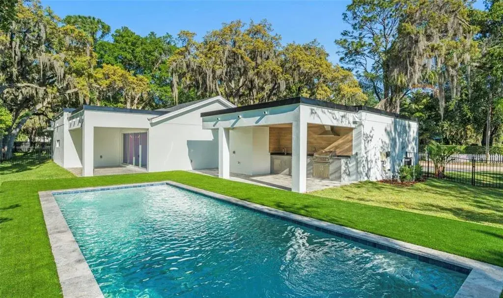Property for sale at 104 E 1ST AVENUE, WINDERMERE, FL, 34786