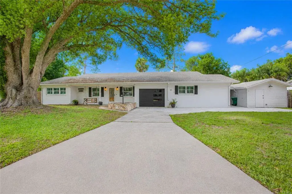 Property for sale at 20 E DIVISION STREET, WINTER GARDEN, FL, 34787