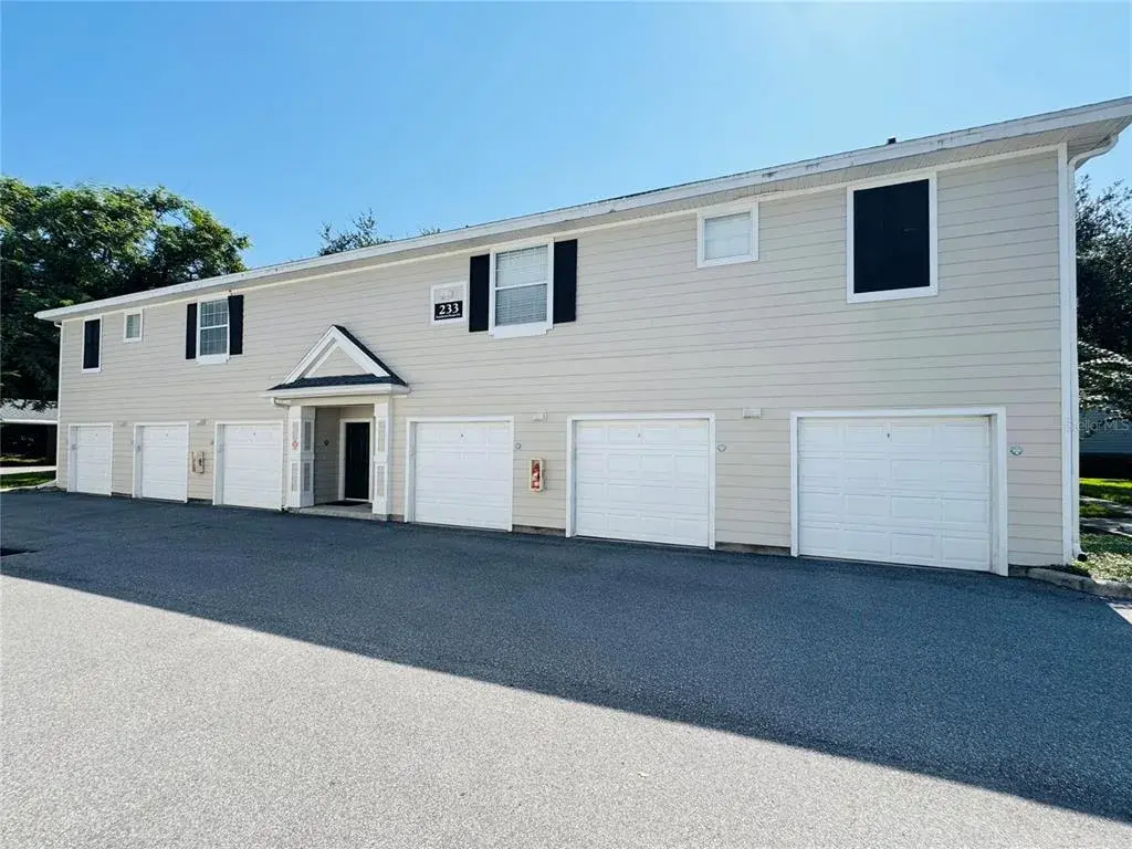 Property for sale at 233 SOUTHERN PECAN CIRCLE UNIT 101, WINTER GARDEN, FL, 34787