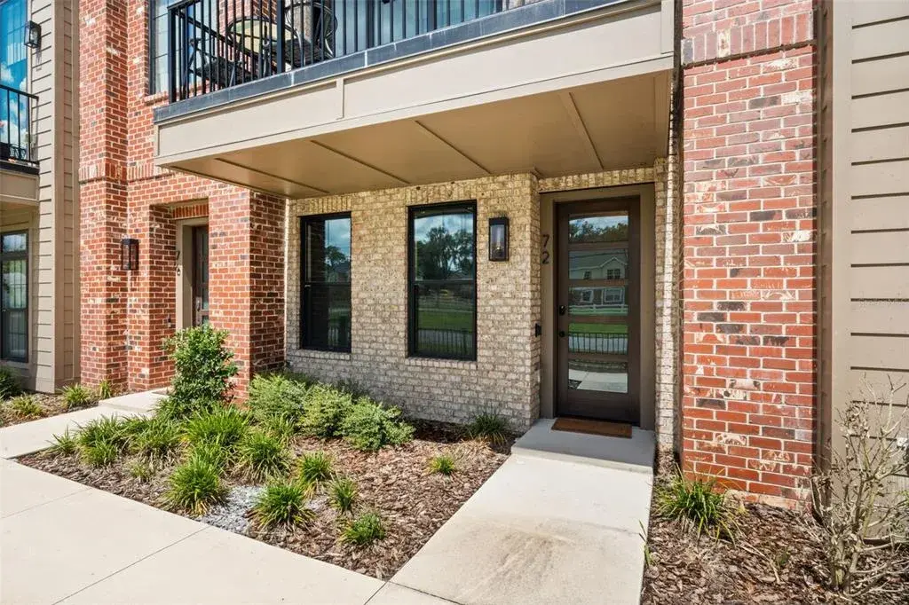 Property for sale at 72 N PARK AVENUE UNIT 8, WINTER GARDEN, FL, 34787