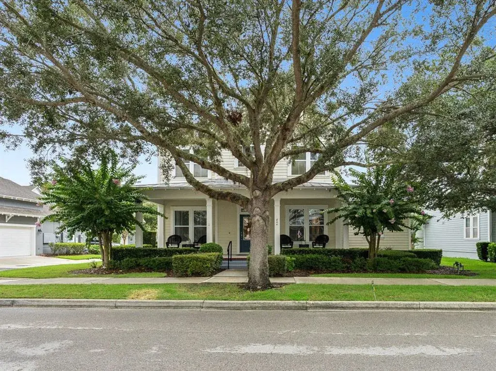 Home Highlight- Fully Fenced Backyard