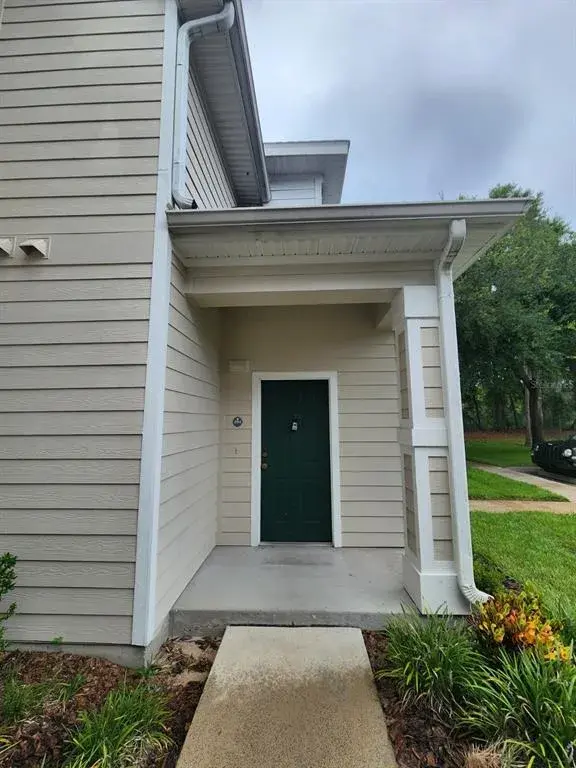 Property for sale at 142 SOUTHERN PECAN CIRCLE UNIT 204, WINTER GARDEN, FL, 34787