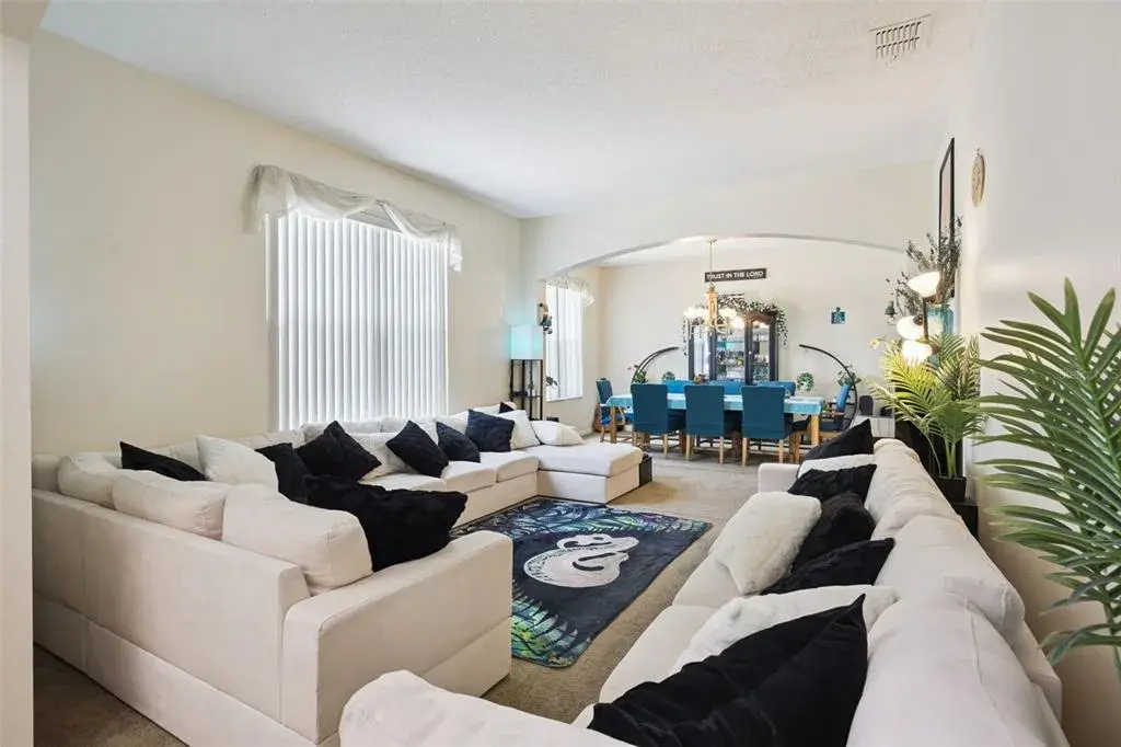 Property for sale at 1603 JOHNS COVE LN, OAKLAND, FL, 34787