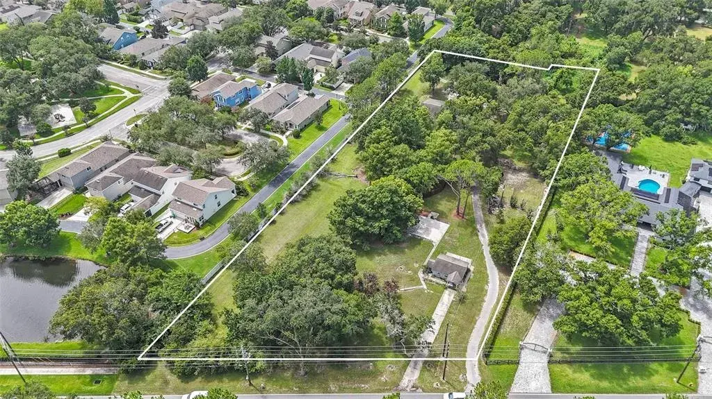 Property for sale at 880 W PLANT STREET, WINTER GARDEN, FL, 34787