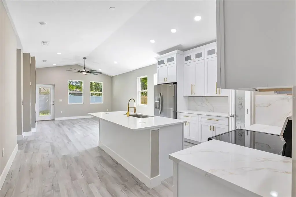 Property for sale at 231 E LAFAYETTE STREET, WINTER GARDEN, FL, 34787