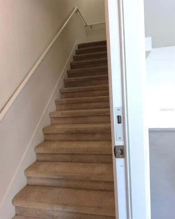 Property for sale at 131 SOUTHERN PECAN CIRCLE UNIT 201, WINTER GARDEN, FL, 34787
