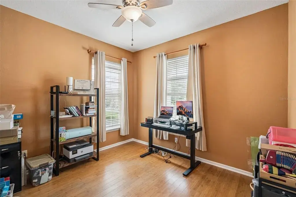 Office/4th bedroom/Flex Space